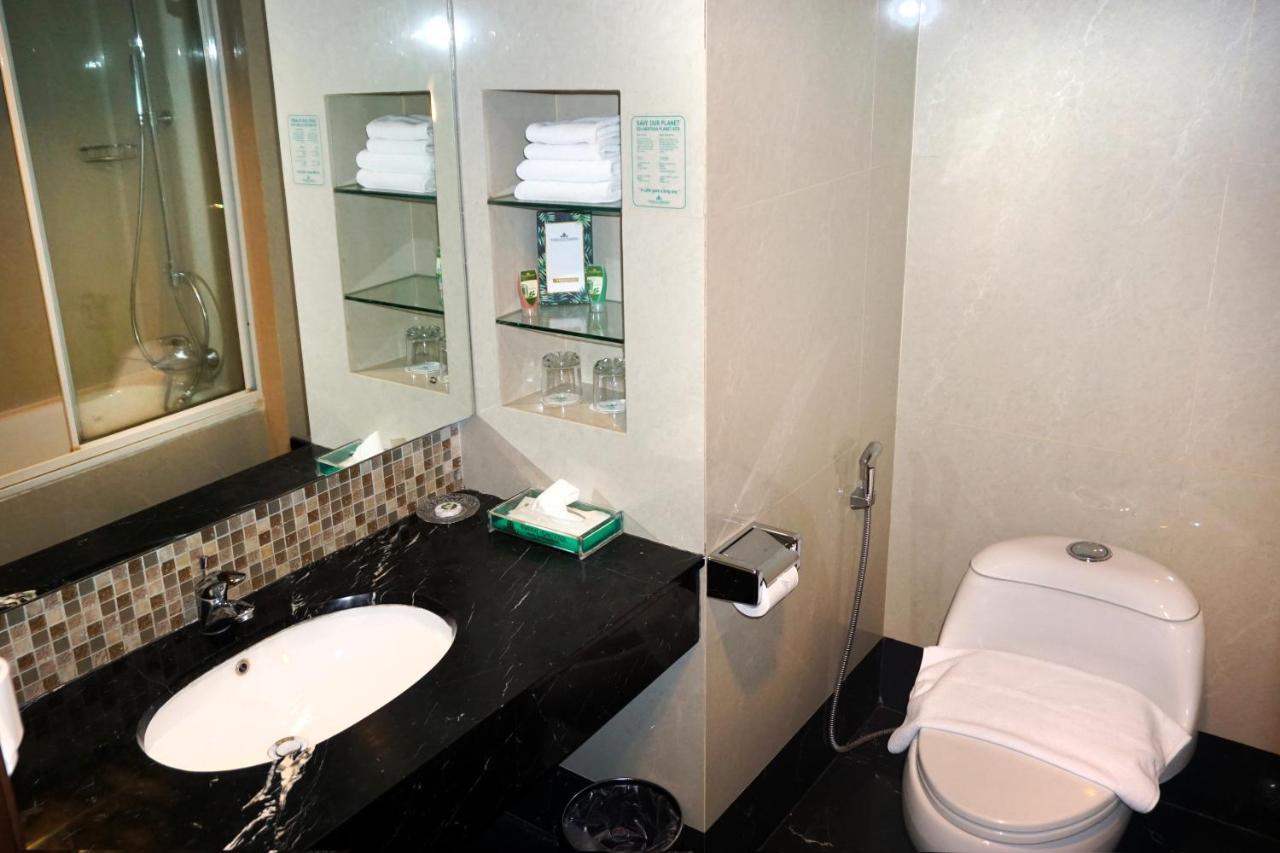 Emerald Garden International Hotel Medan Extérieur photo
